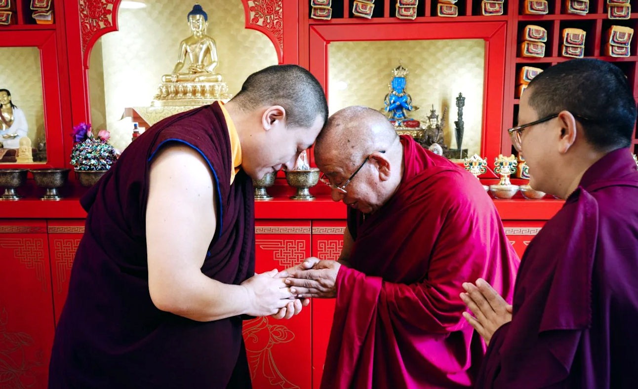 Thaye Dorje, H.P. 17. Gyalwa Karmapa, ja Sherab Gyaltsen Rinpoche